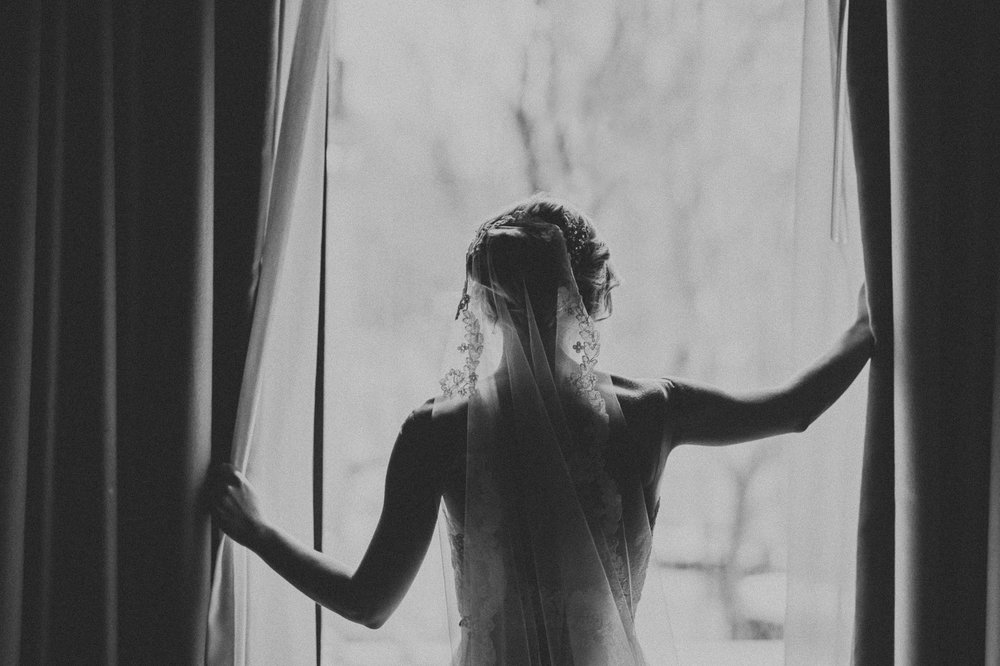 Olde-Bar-Elfreths -Alley-Philadelphia-Wedding-Photographer-80.jpg